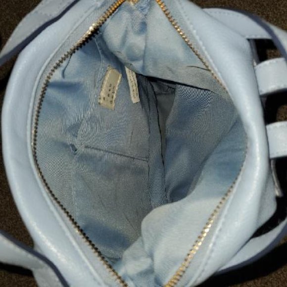 Backpack - Picture 2 of 3